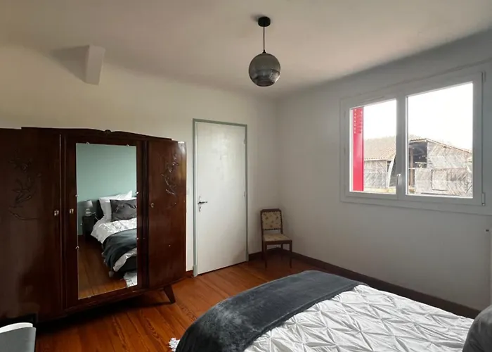 Nid D'oiseaux Вилла Lustar